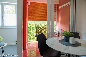 Apartment Sleeps 4 With Free Parking