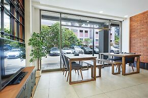 Dash Living Rochor