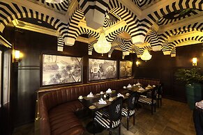 V Maison Boutique Hotel