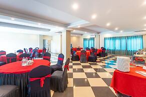 Hotel Mahamaya Crown