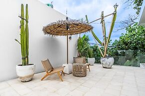 Sunny Home Villa