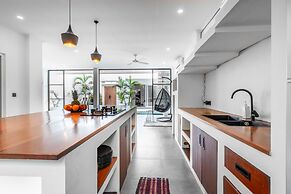 Sunny Home Villa