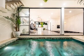 Sunny Home Villa