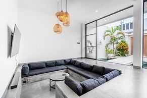Sunny Home Villa