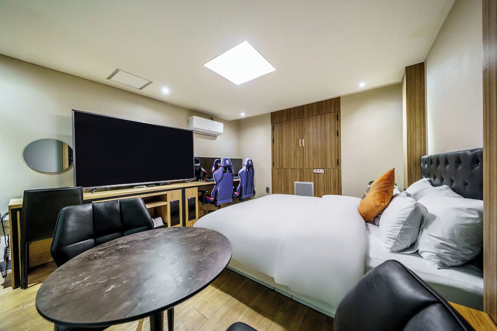 Bulgwang 3S Hotel