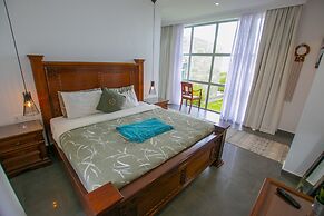 G Great Rift Villas