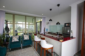 G Great Rift Villas