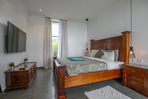 G Great Rift Villas