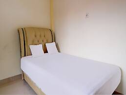OYO Life 92637 Kost Arya Exclusive