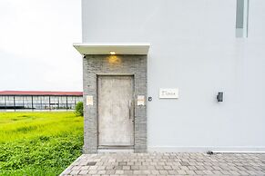Flores Villa by Betterplace