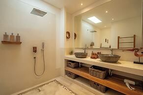 Flores Villa by Betterplace