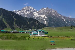 Lemon Tree Hotel, Sonmarg by the Riverside