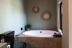 Muunga Bush Lodge & Spa