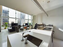 Amazing Skyline Views 3BR Duplex