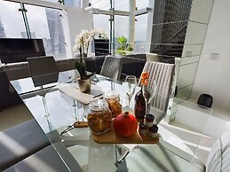 Amazing Skyline Views 3BR Duplex