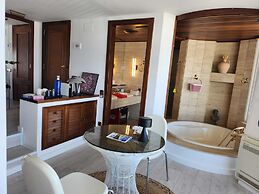 Solo Atico Guest Suites