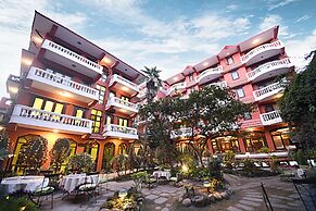 Hotel Nirvana Garden
