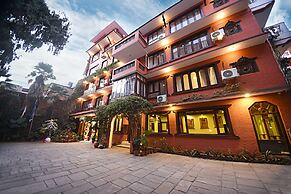 Hotel Nirvana Garden