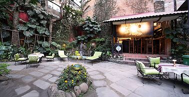 Hotel Nirvana Garden