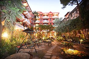 Hotel Nirvana Garden