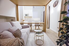 One&Lux Byron Suites