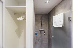 One&Lux Byron Suites