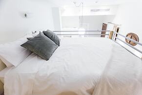 One&Lux Byron Suites