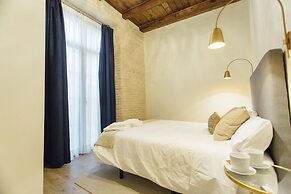 One&Lux Byron Suites
