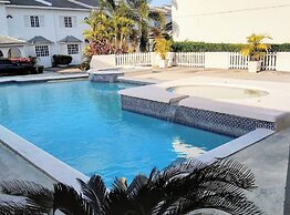 Rush Bond Villa