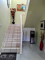 Rush Bond Villa