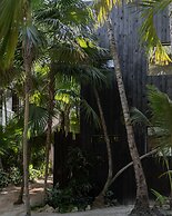 UMi Tulum