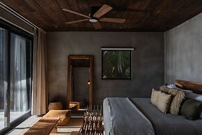 UMi Tulum