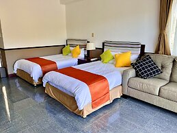 Hundred Days Hotel