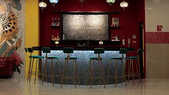 Hundred Days Hotel