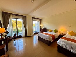 Hundred Days Hotel