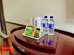 Hundred Days Hotel