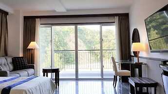 Hundred Days Hotel