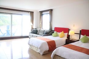 Hundred Days Hotel