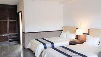 Hundred Days Hotel