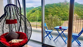 Hundred Days Hotel