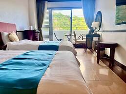 Hundred Days Hotel