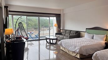 Hundred Days Hotel