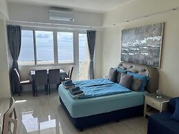 Spacious Oceanview Corner Suite Brand New