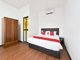 Hotel O Madeena Inn