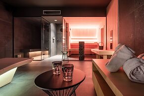 One Two Four Hotel & Spa