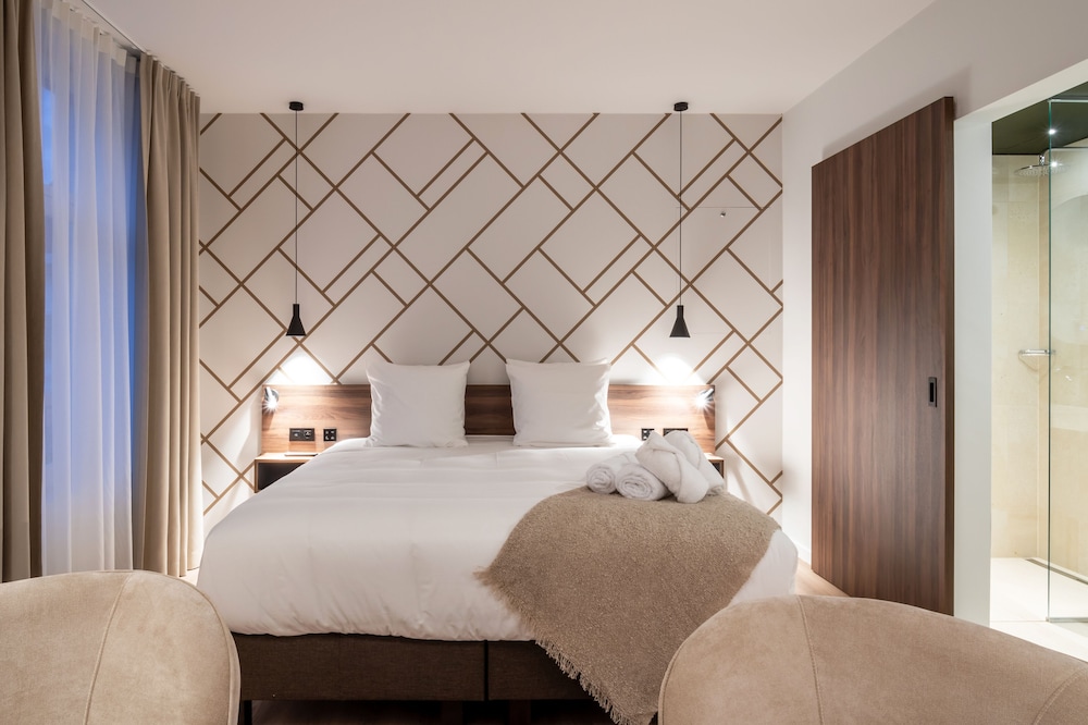 One Two Four Hotel & Spa