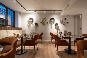 One Two Four Hotel & Spa