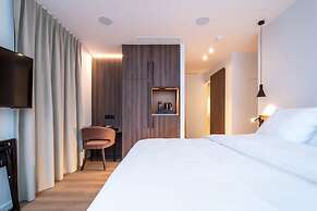 One Two Four Hotel & Spa