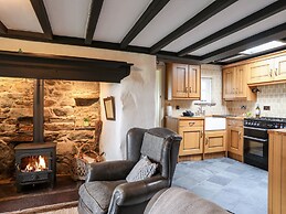Ty Newydd