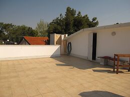 Seaview Flat With Unforgettable Terrace